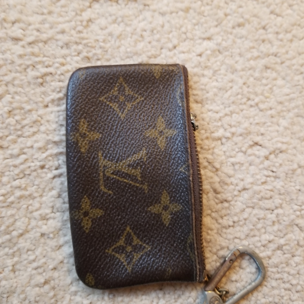 100% Authentic Louis Vuitton Key chain/Coin Purse